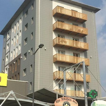 Galliate Condominio La Torre 1 מראה חיצוני תמונה